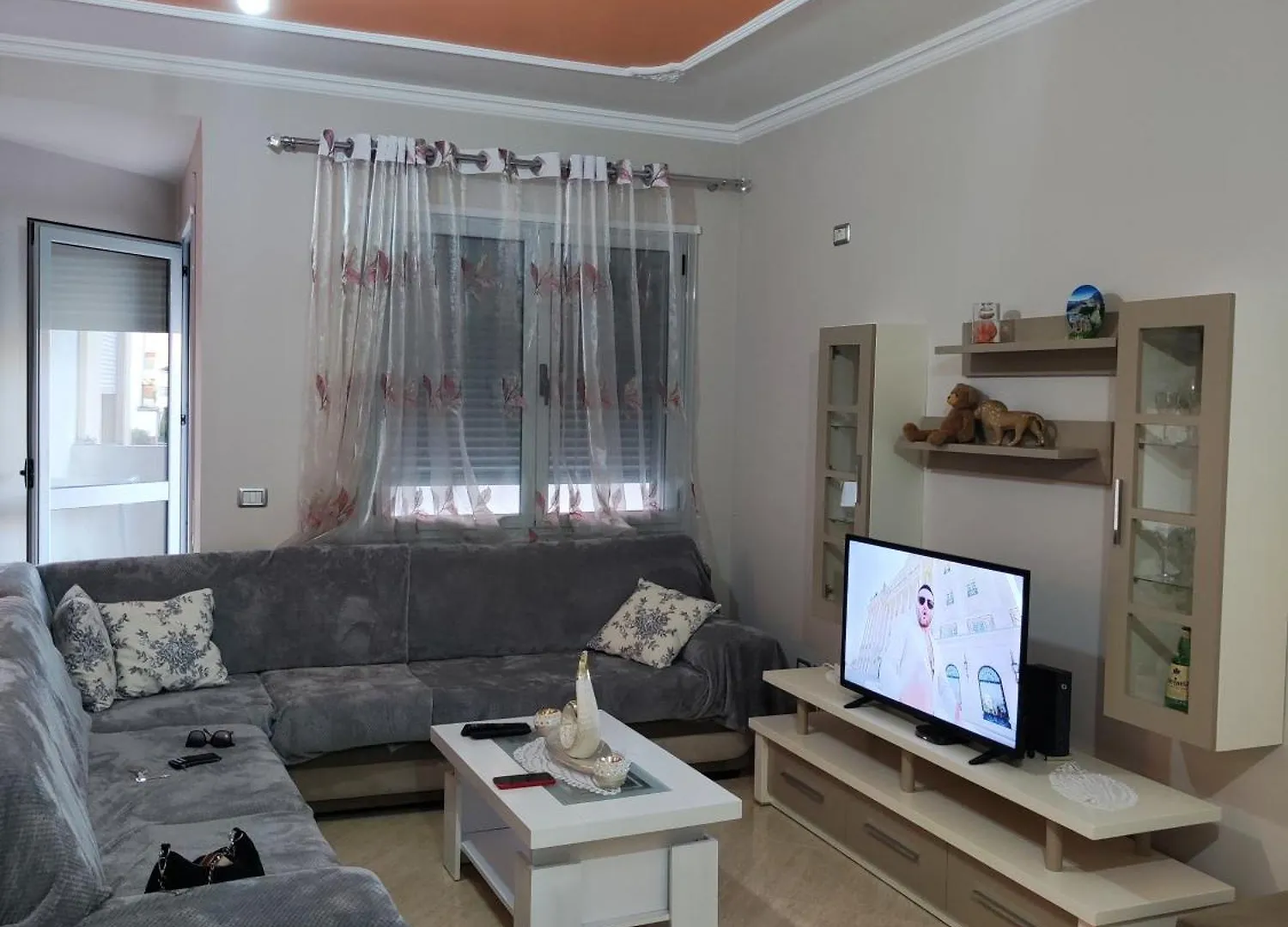 Laura'S Guesthouse Vlore